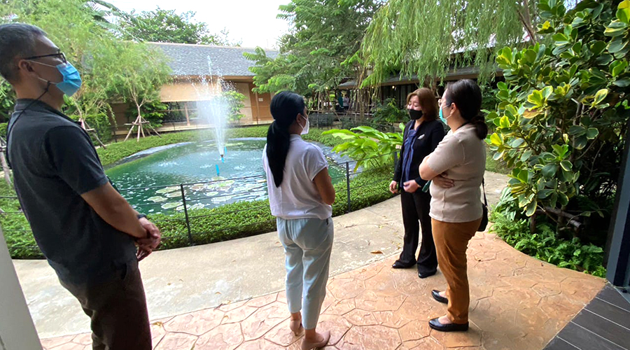 การกายภาพบำบัด โดยหุ่นยนต์ @ชนารักษ์เนอร์สซิ่งโฮม